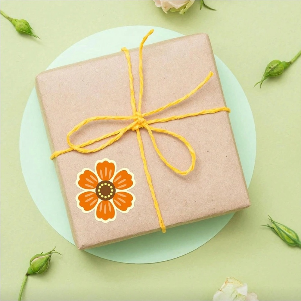 500 Colorful Flower Stickers 8 Bright Designs - Picture 6 of 7
